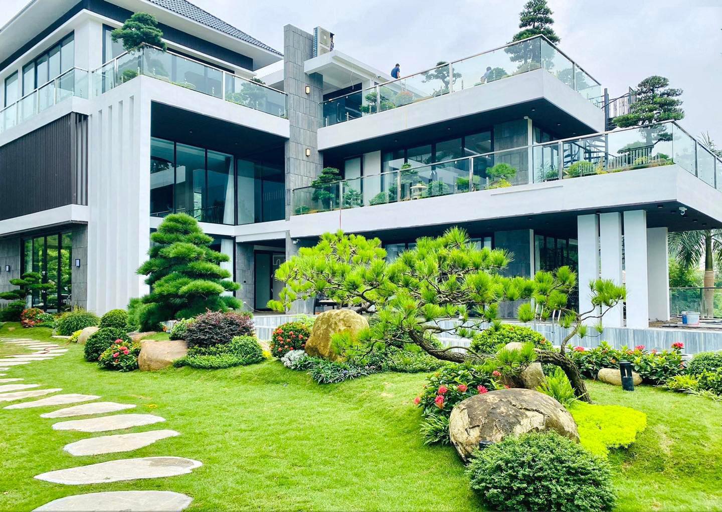 Sân vườn nhật bản sau nhà